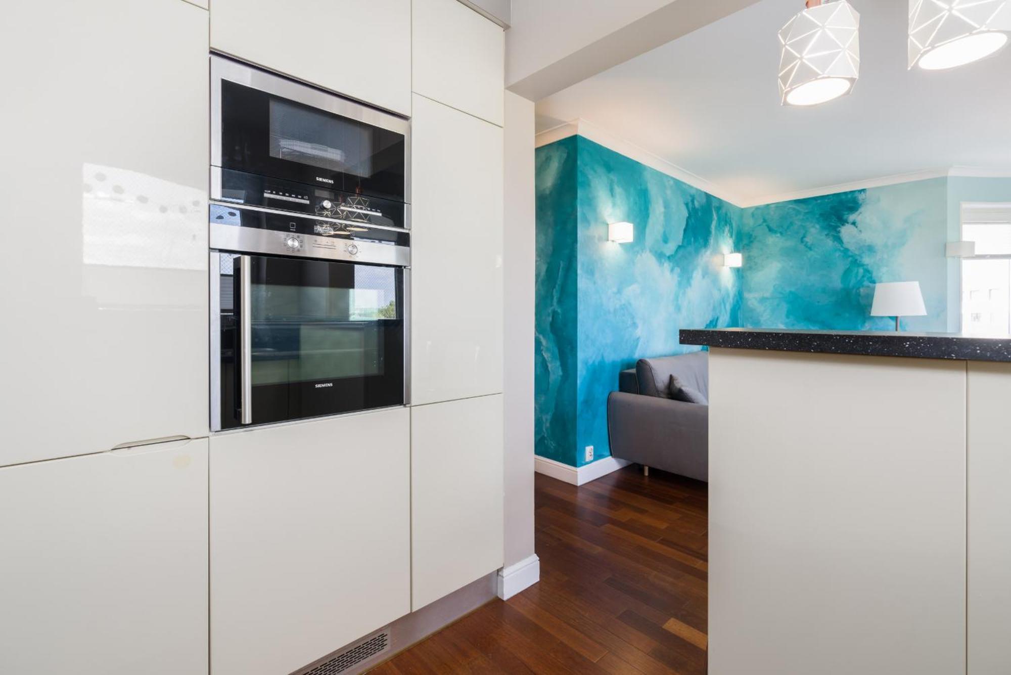Malta Lake Apartment Balcony And Parking By Renters Prestige 포즈난 외부 사진