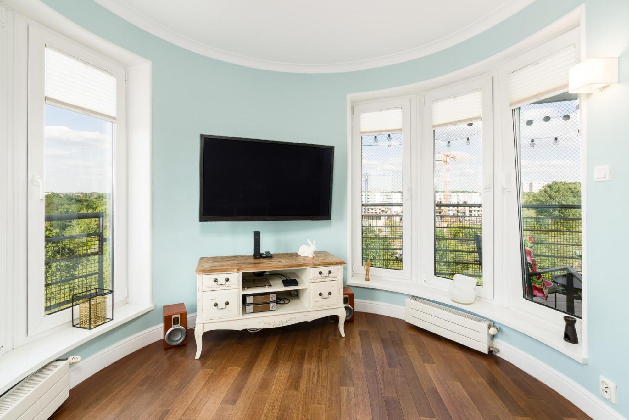 Malta Lake Apartment Balcony And Parking By Renters Prestige 포즈난 외부 사진